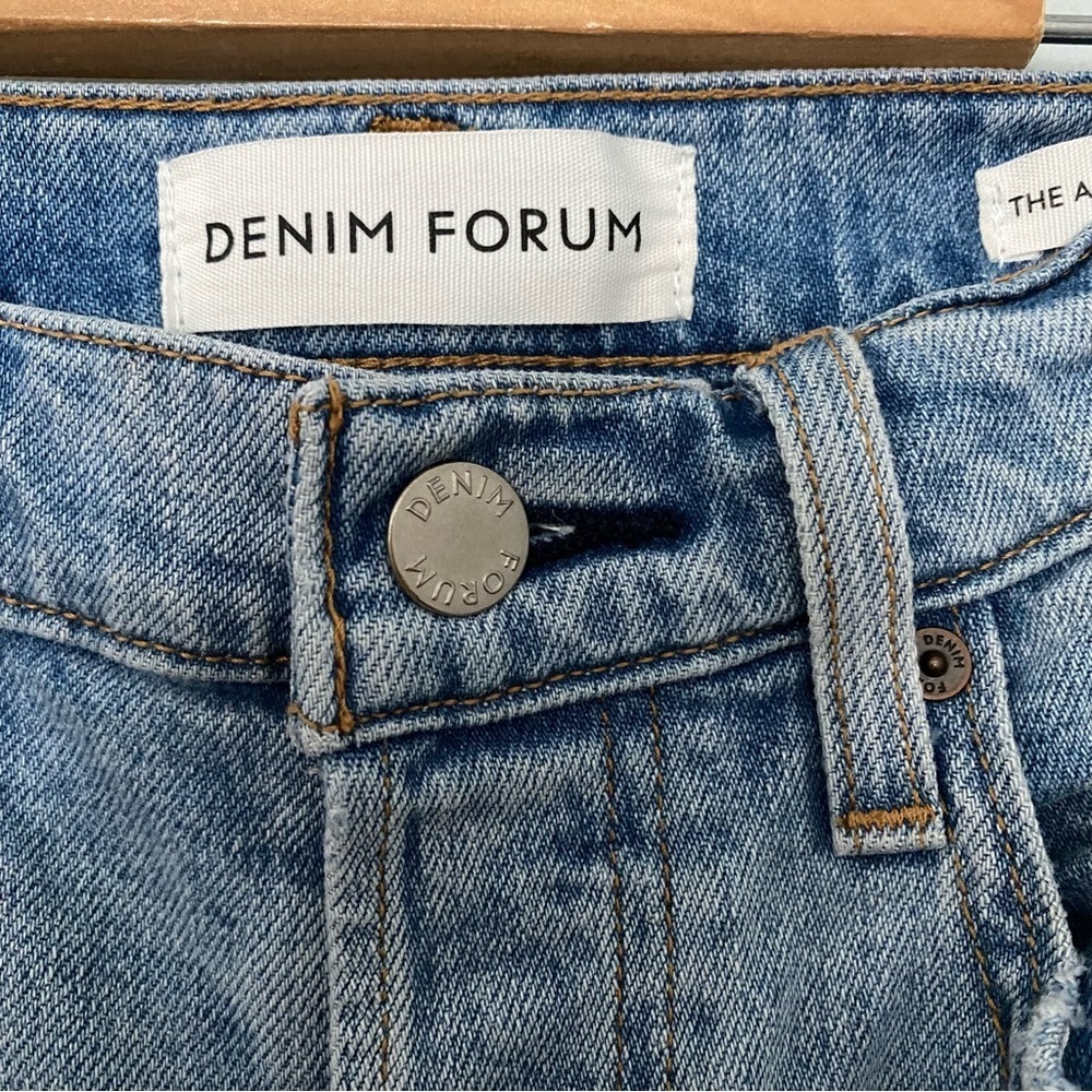 Aritzia Denim Forum Arlo Highrise Slim Jeans - Picture 4 of 8